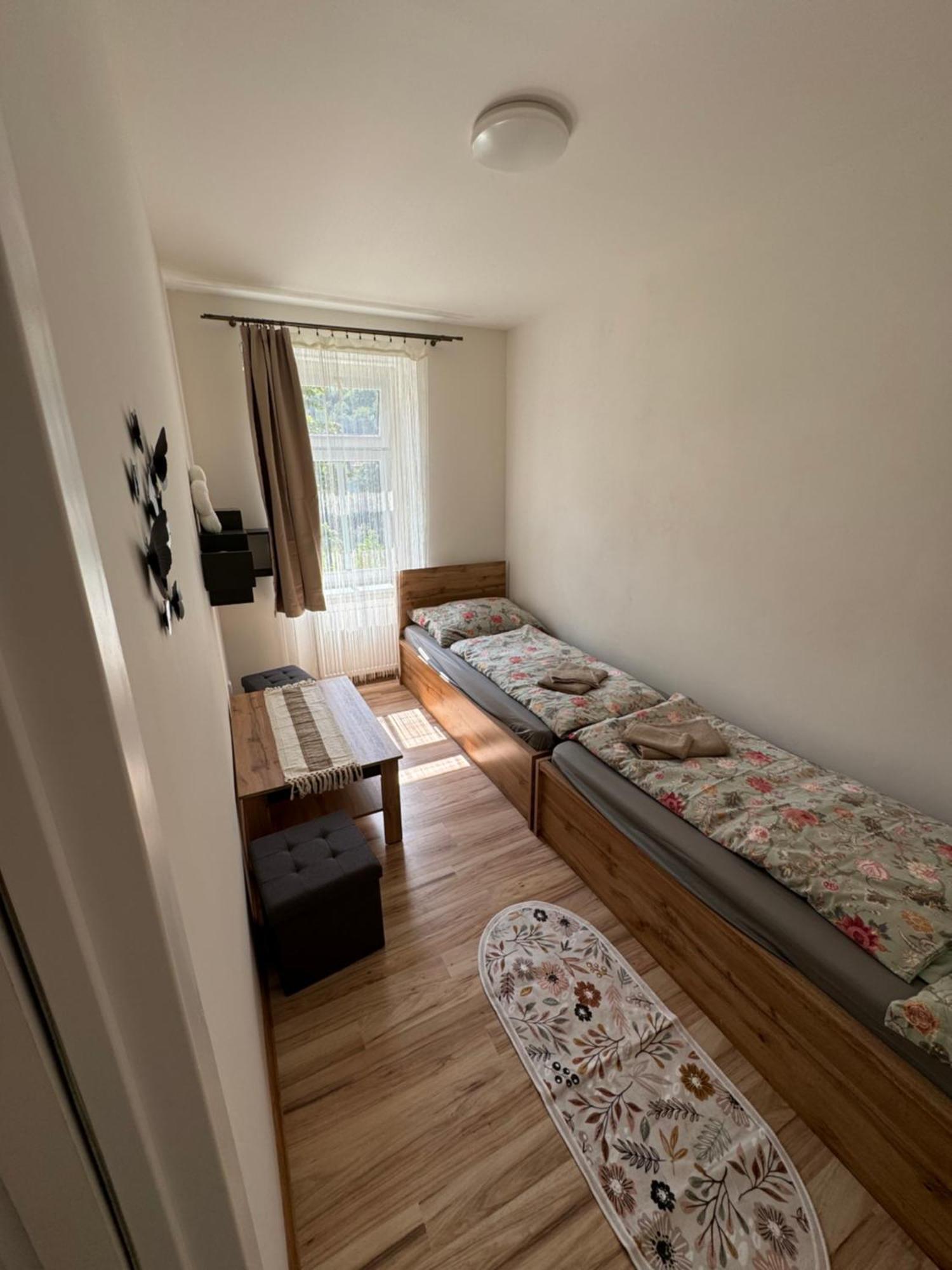 V Jachymove Pro 4 Osoby, Free Wifi Apartment *